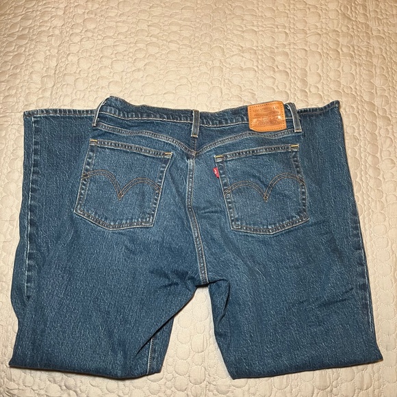 Levi's® Premium STRAIGHT FIT WOMEN'S JEANS - Picture 6 of 6